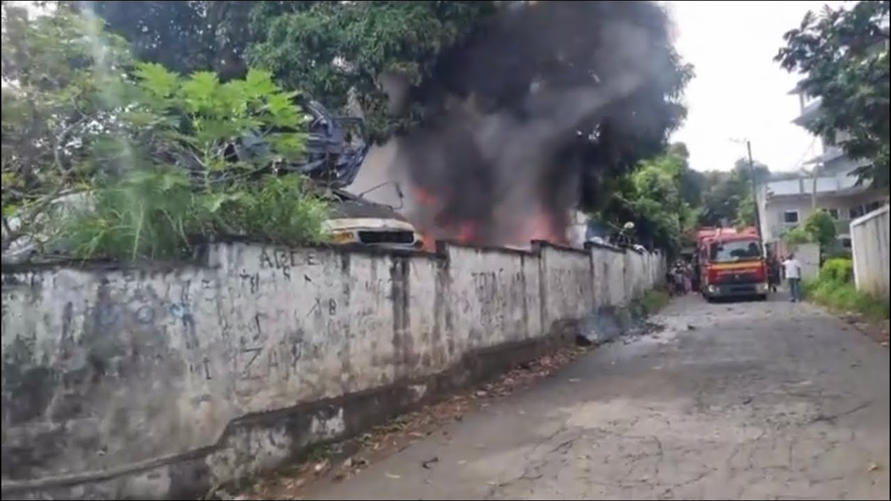 Un incendie s’est déclaré dans un garage à Pangadjou.